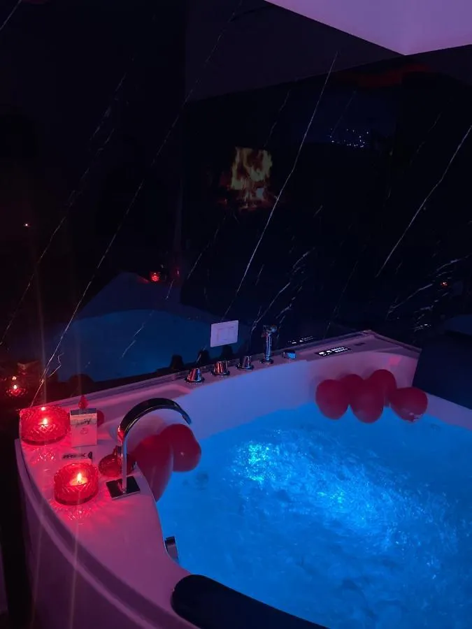 Oda ve Kahvaltı Due Cuori Suite Bari