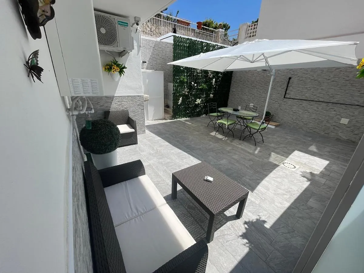 Oda ve Kahvaltı Due Cuori Suite Bari