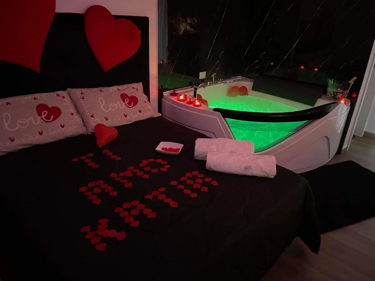 Oda ve Kahvaltı Due Cuori Suite Bari İtalya