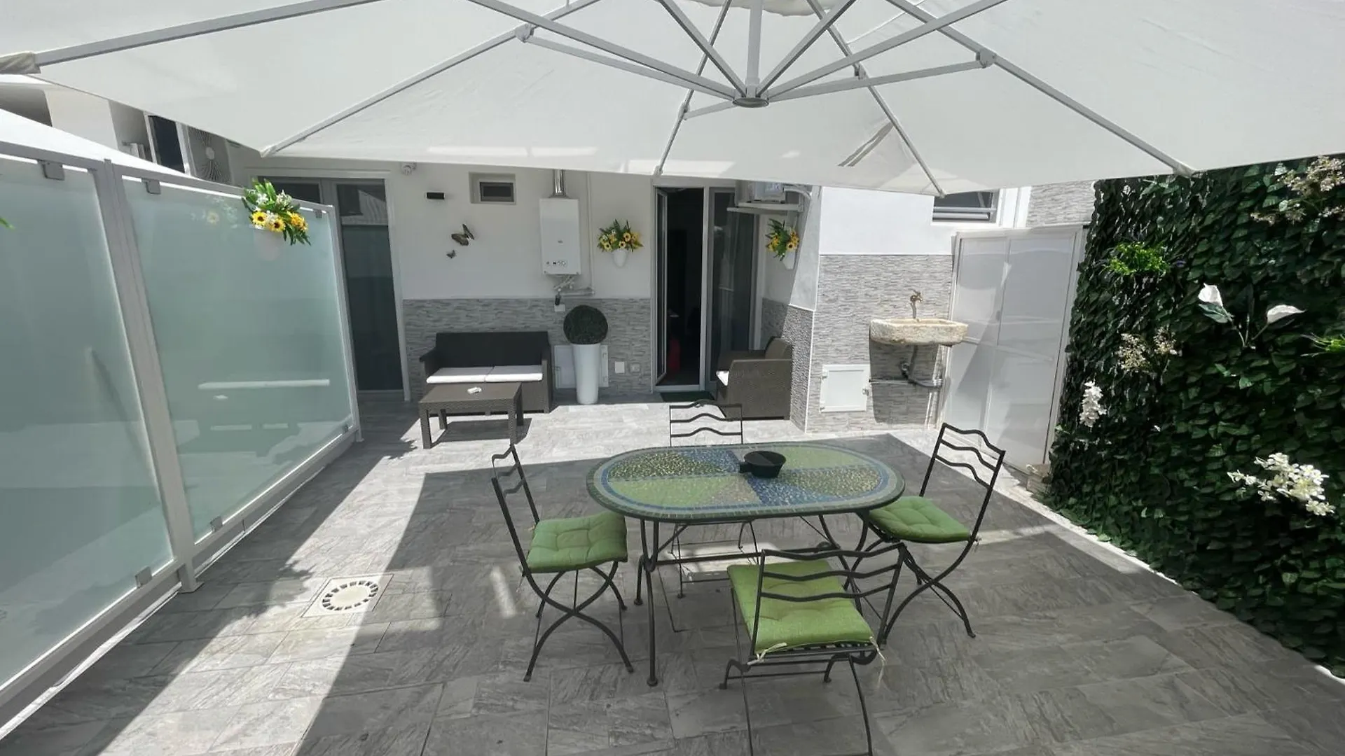 Oda ve Kahvaltı Due Cuori Suite Bari